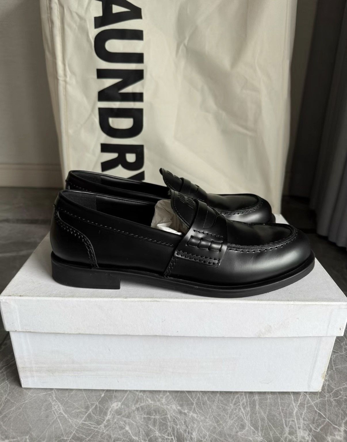 Miu Miu Miu Miu Classic Black Round Toe Loafers K6 Size US 6.5 / IT 36.5 - 3 Thumbnail