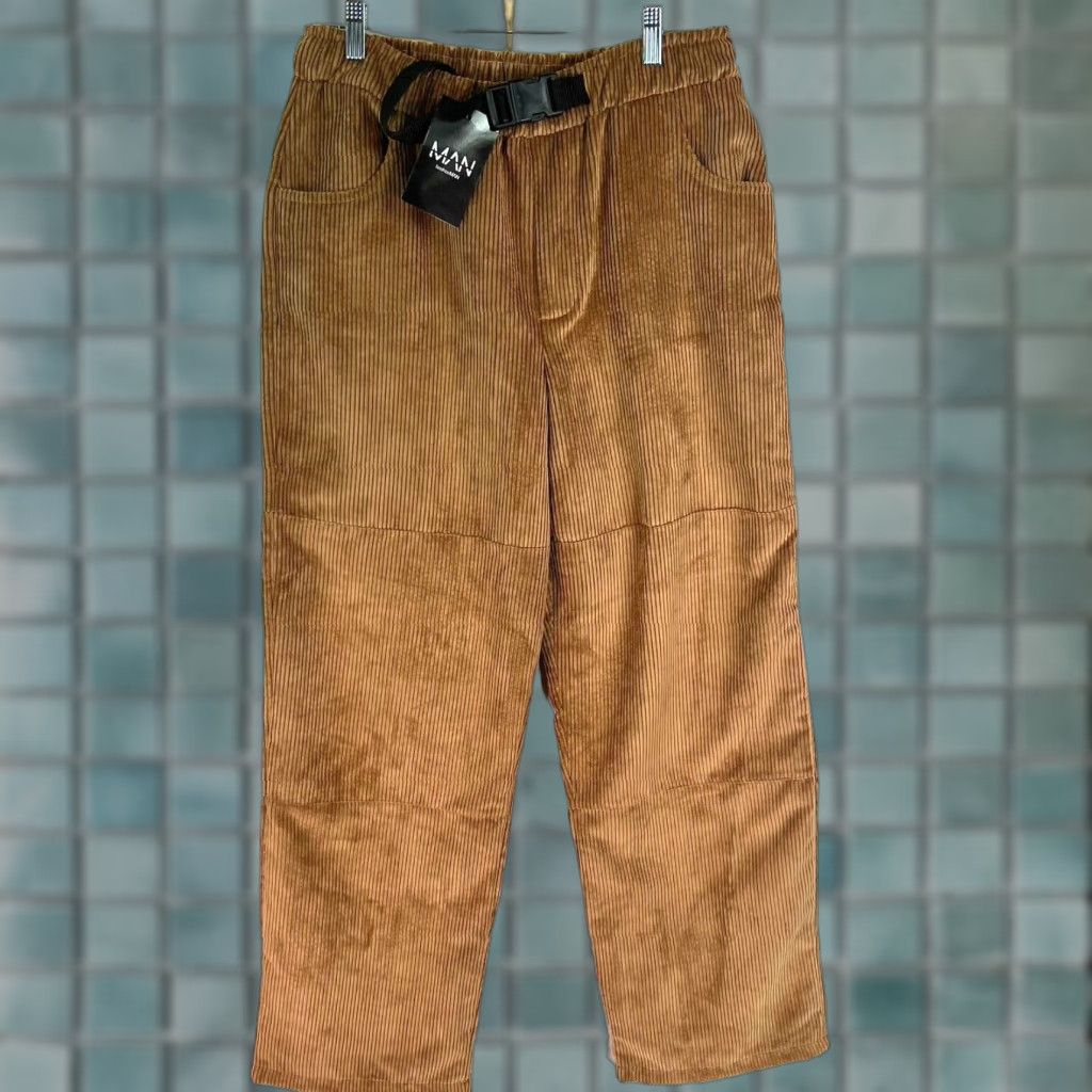 Boohoo Boohoo Man Baggy Corduroy Pants Size Marked 34 Tan 30 x 32 Buckle Waistband Size US 30 / EU 46 - 1 Thumbnail
