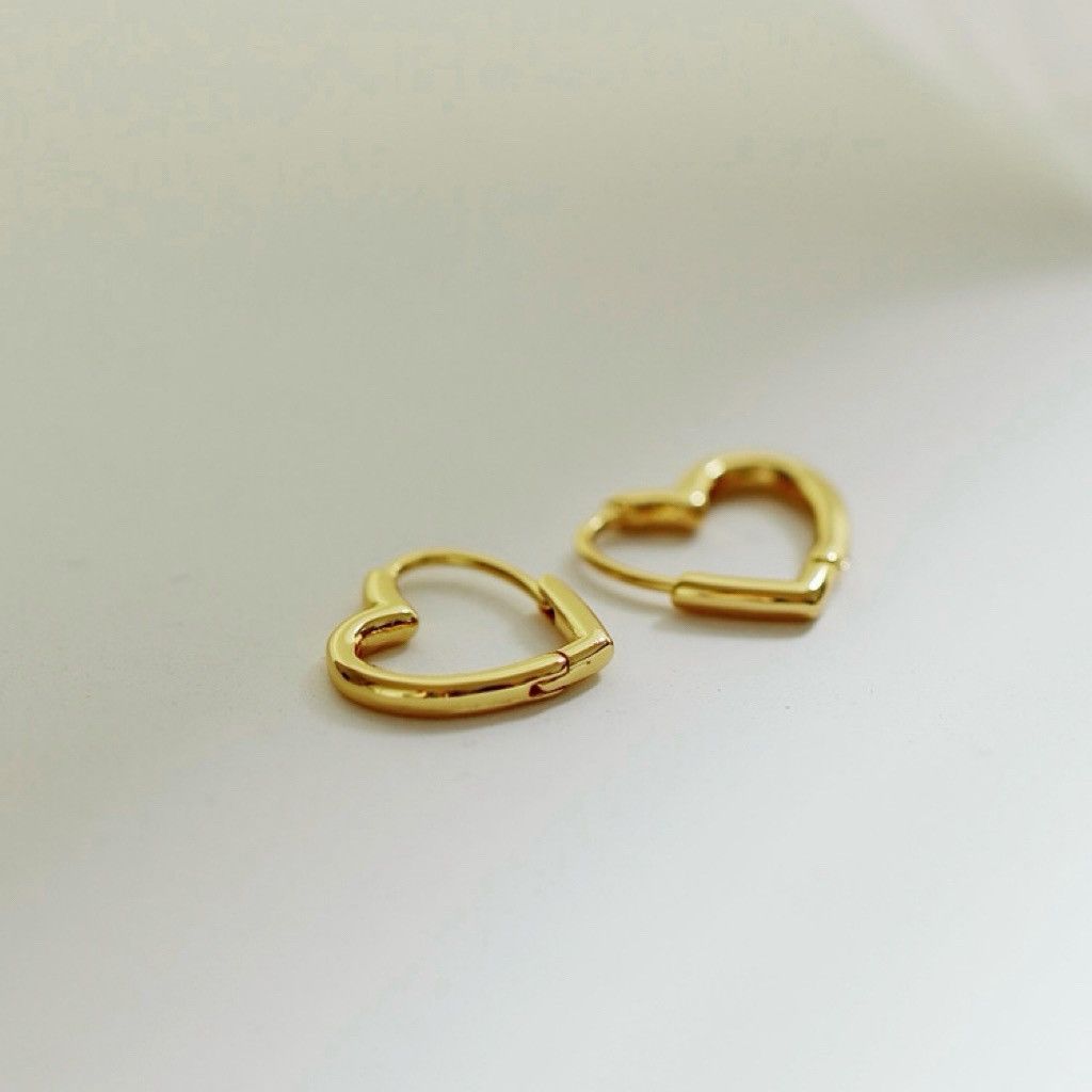 Other Love Heart Stud Earrings for Women Simple Style Size ONE SIZE - 5 Thumbnail