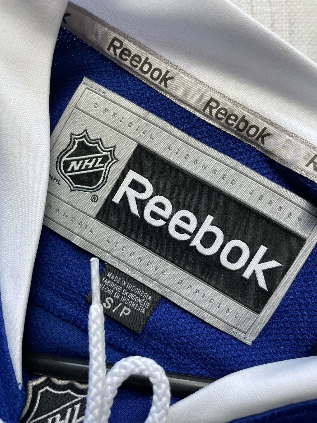 NFL × Vintage Vintage Toronto Maple Leafs hockey jersey size S Reebok NHL Size US S / EU 44-46 / 1 - 4 Thumbnail