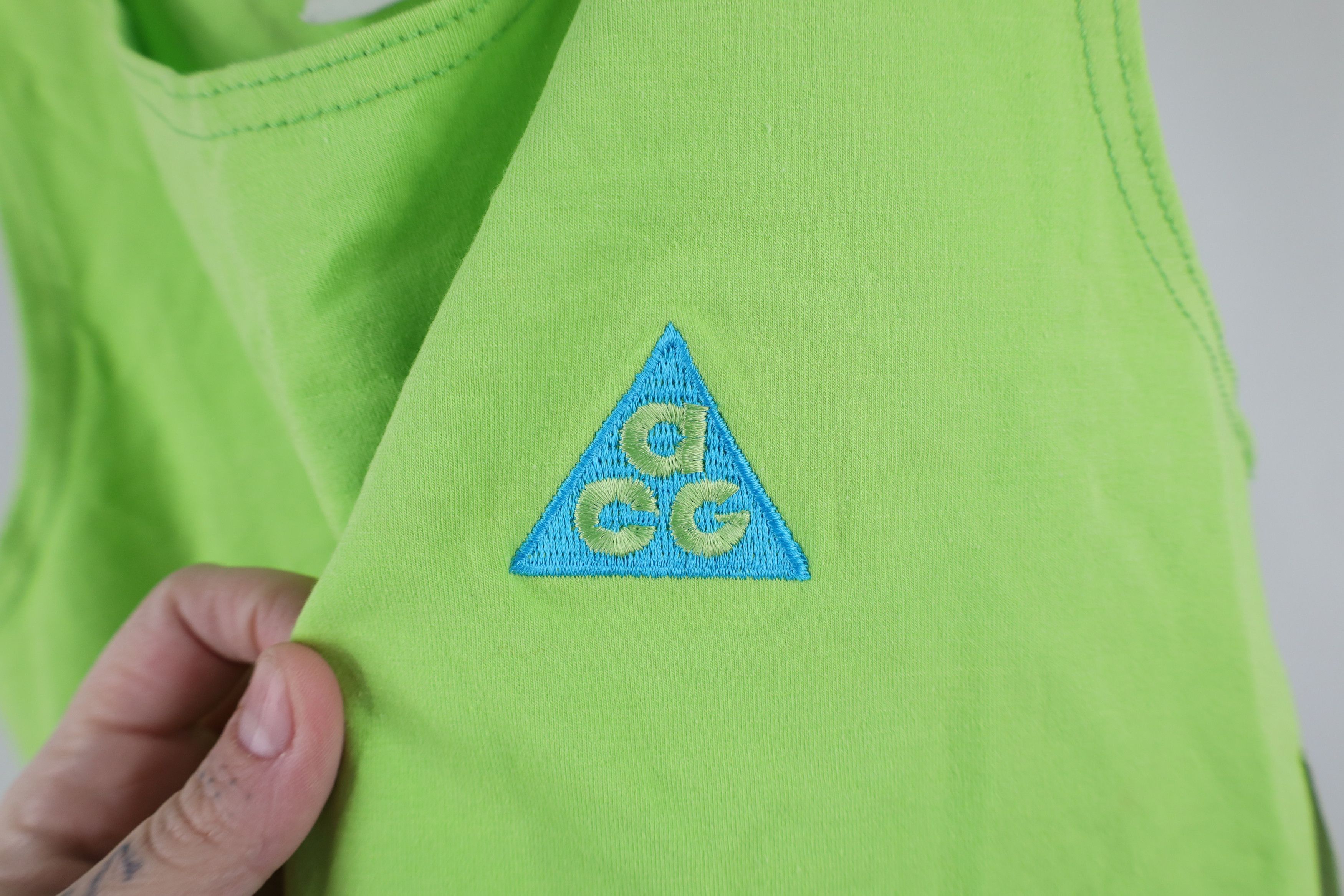 Nike × Vintage Deadstock Vintage 90s Nike ACG Cropped Tank Top T-Shirt USA Size M / US 6-8 / IT 42-44 - 7 Thumbnail