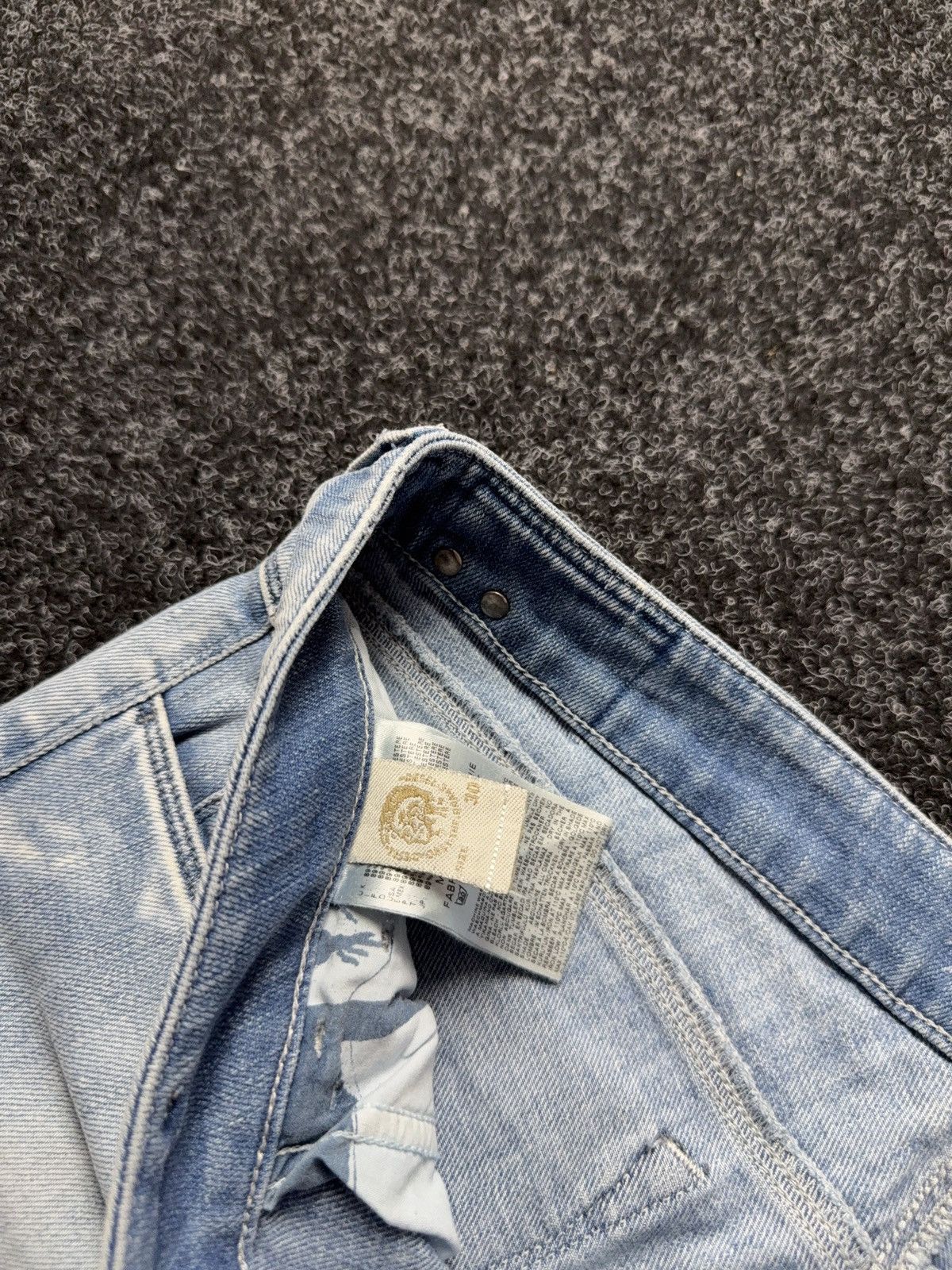 Diesel Luxury 00s Diesel Lowette Y2K Light Wash Slim Straight Jeans Size 30" / US 8 / IT 44 - 9 Thumbnail