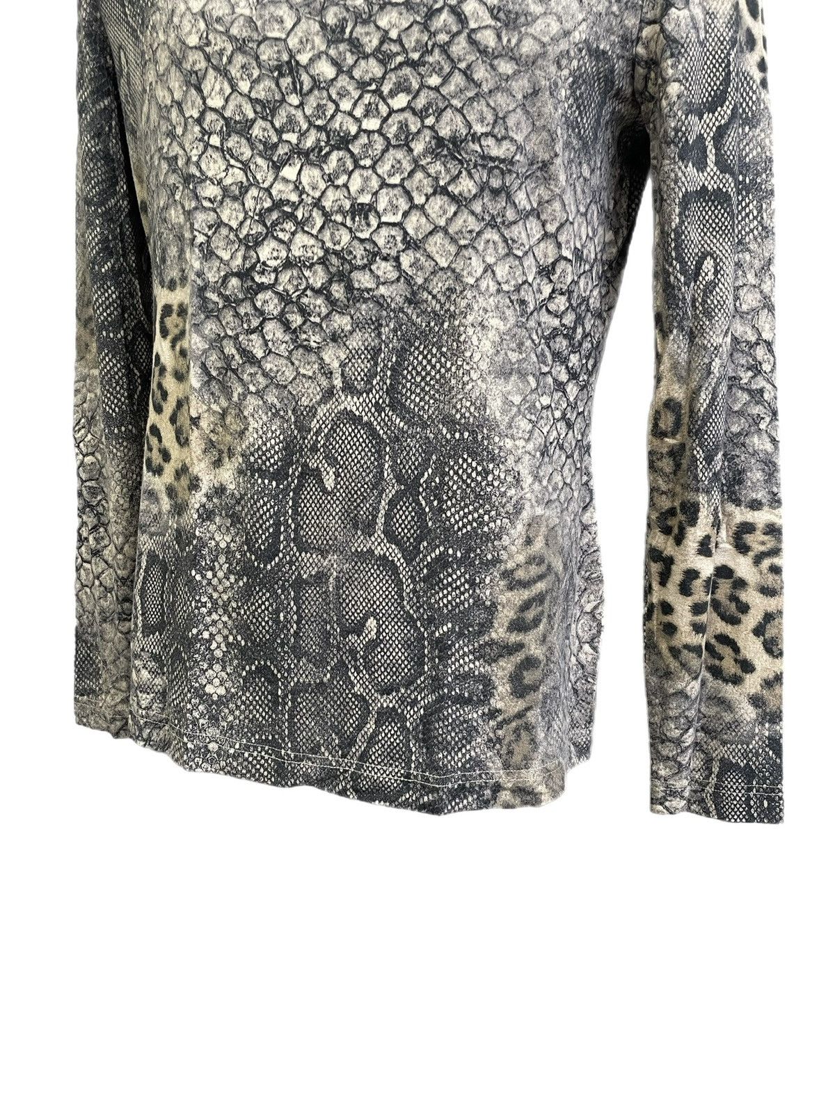 Japanese Brand jpg style exotic animal print longsleeve y2k turtle neck Size US M / EU 48-50 / 2 - 3 Thumbnail