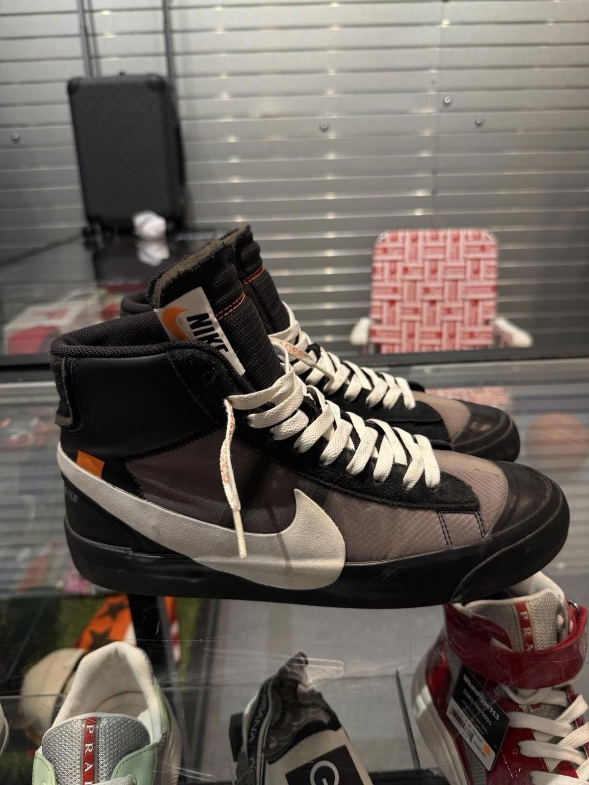 Nike Nike Blazer Mid Off-White Black Grim Reaper 2018 - 10.5 Size US 10.5 / EU 43-44 - 1 Thumbnail