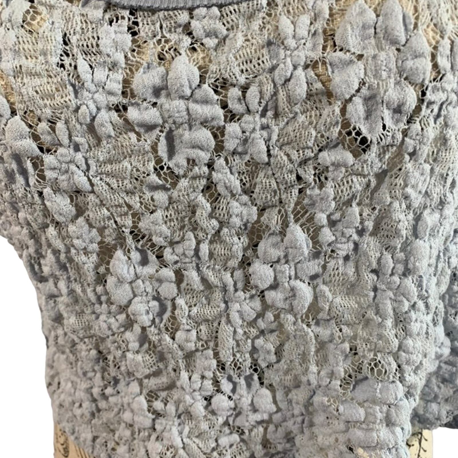 Free People Free people Women's Size Small Crop Top StarLight Blue Lace Size S / US 4 / IT 40 - 2 Thumbnail