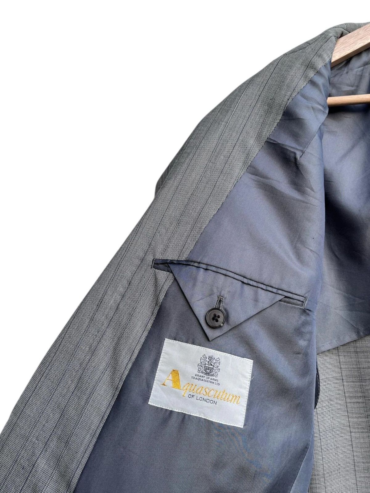 Aquascutum Vintage Aquascutum of London Lightweight Wool Blazer Size US S / EU 44-46 / 1 - 9 Thumbnail
