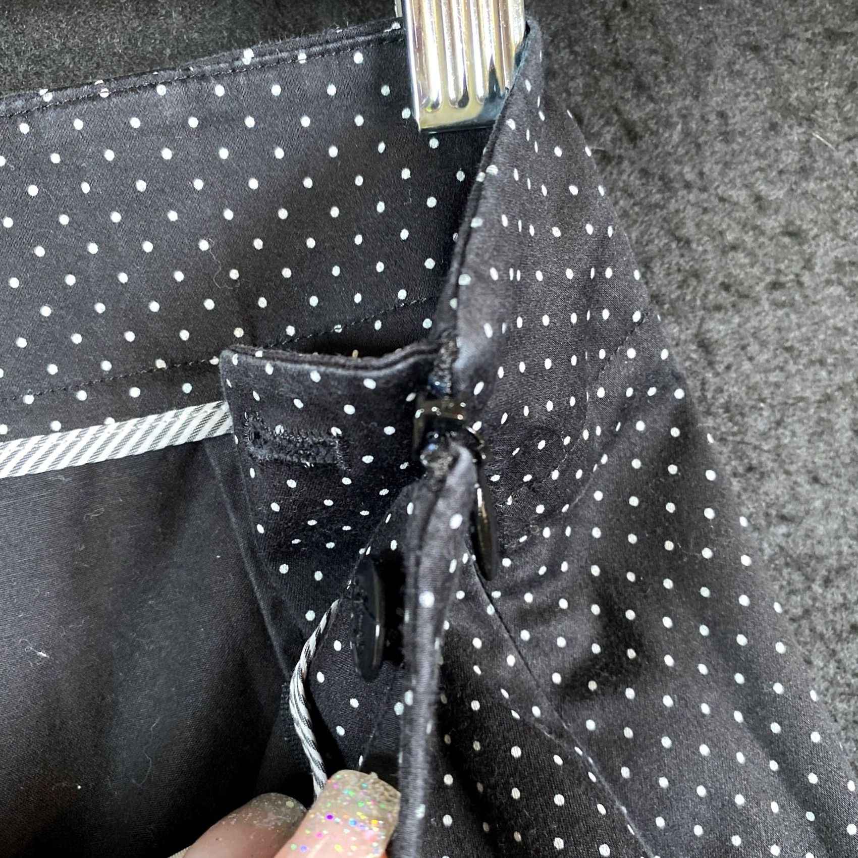 Talbots Talbots Womens Pants Black Polka Dot Ankle Cropped Side Zip Workwear Stretch 10P Size 24" / US 00 / IT 34 - 6 Thumbnail