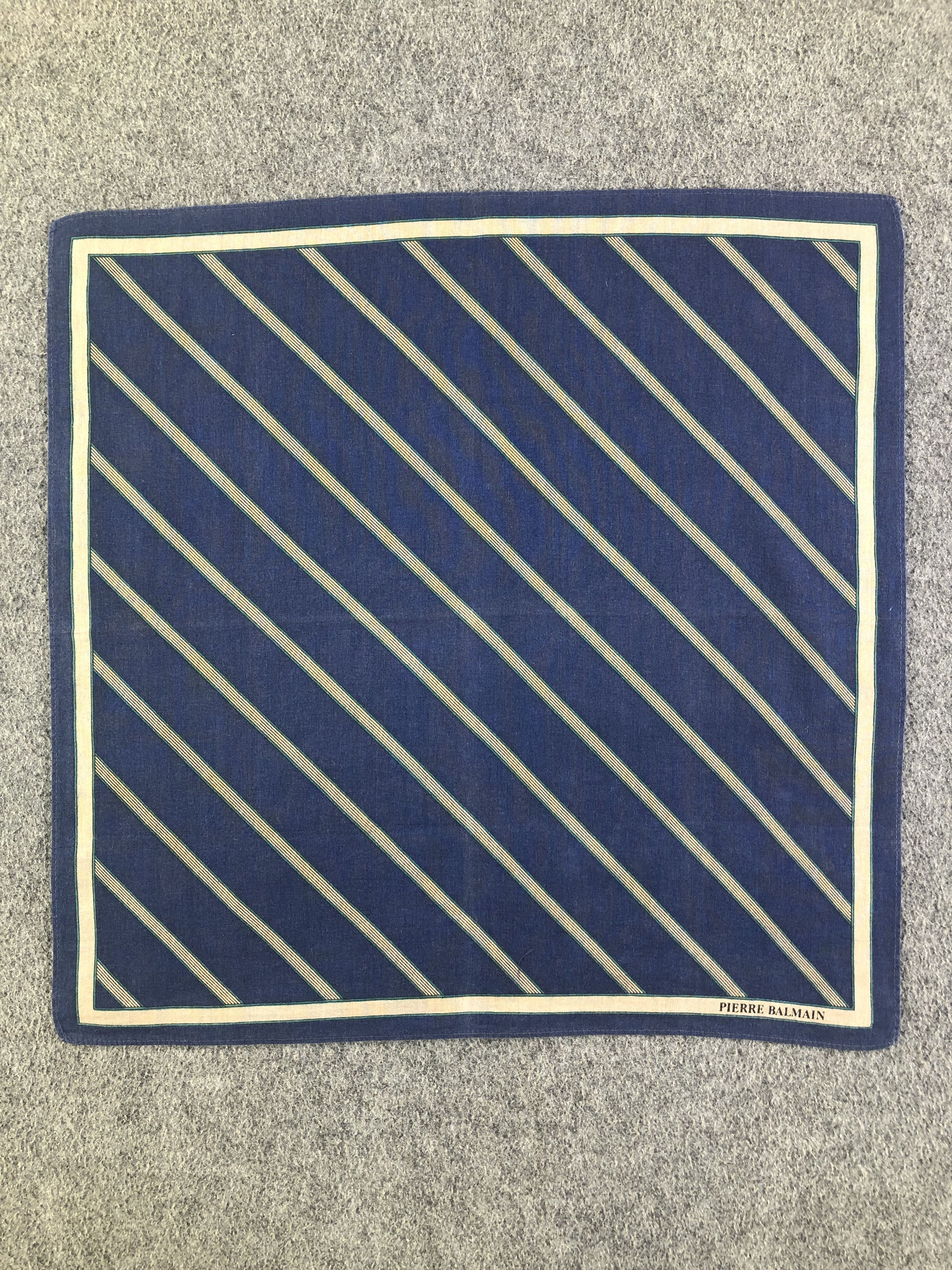 Pierre Balmain Pierre Balmain Handkerchief / Bandana / Neckerchief C511 Size ONE SIZE - 3 Thumbnail