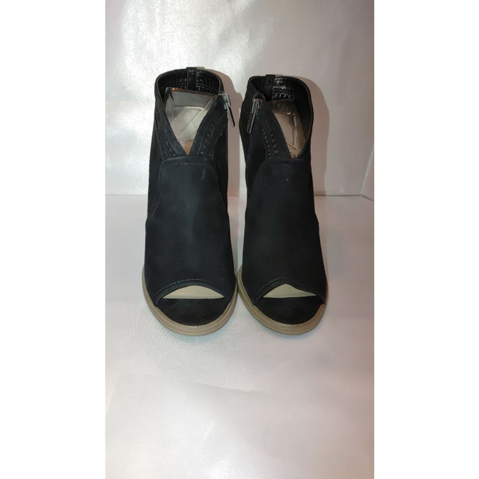 Vince Camuto Vince Camuto Koral Peep Toes Size 9 Size US 9 / IT 39 - 8 Thumbnail