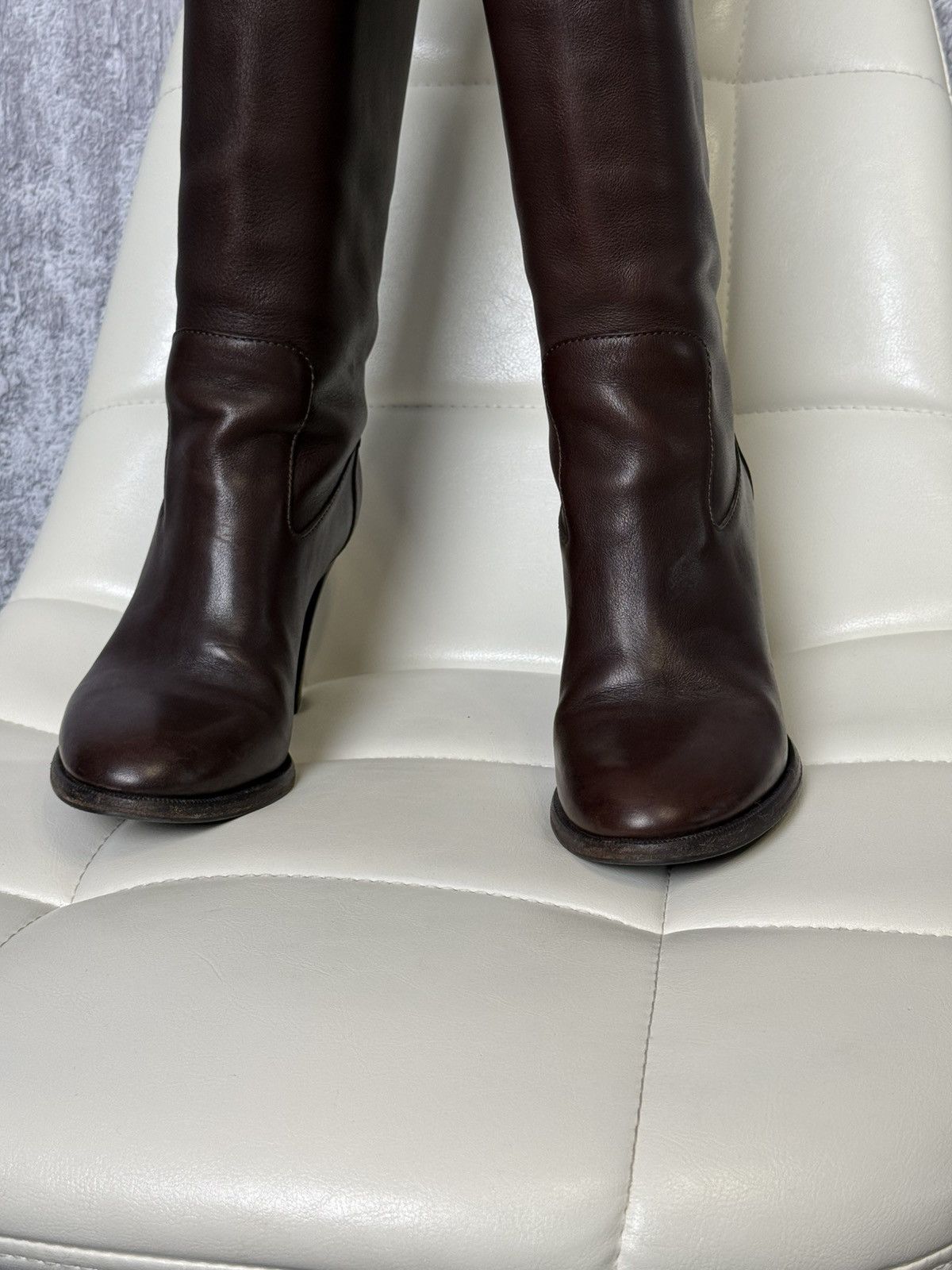 Louis Vuitton Louis Vuitton LV Logo Knee High Boots Leather Block Heel Size US 7 / IT 37 - 13 Thumbnail