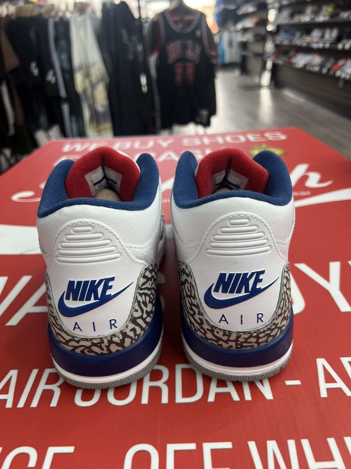 Jordan Brand Air Jordan 3 True Blue Size 5Y Size US 5 / EU 37 - 5 Thumbnail