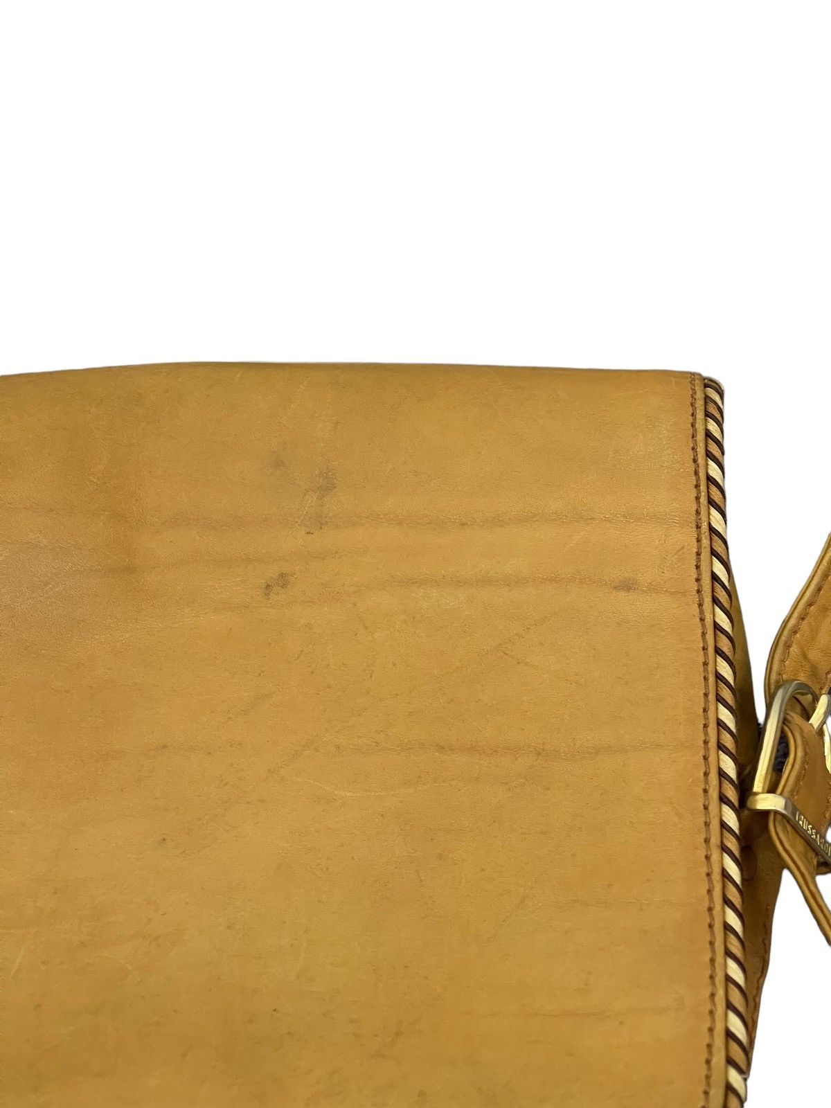 Japanese Brand Cross Body Vtg Trussardi Italy Full Leather Bag 1🟩 Size ONE SIZE - 20 Thumbnail