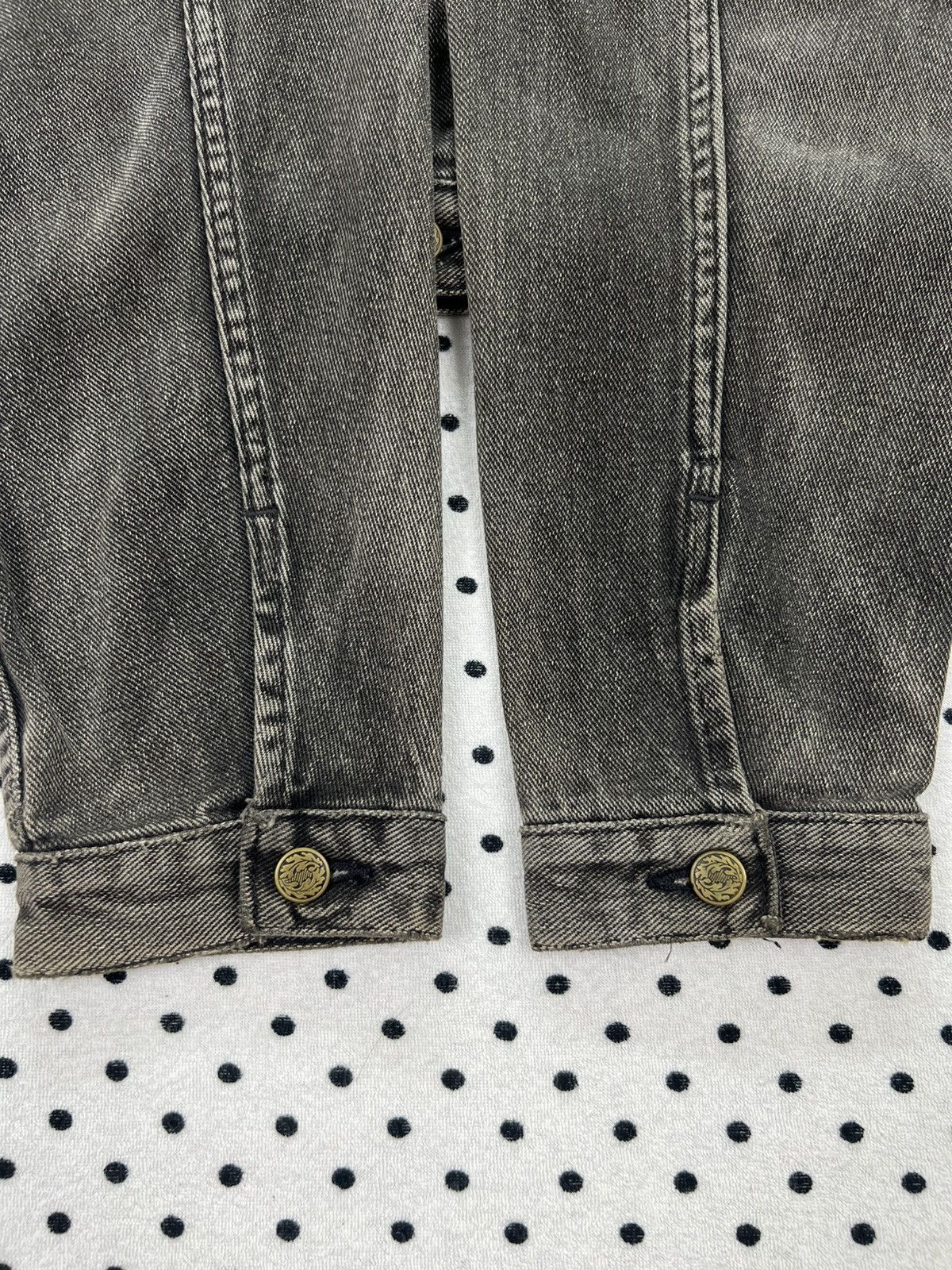 Hard Rock Cafe × Vintage Vintage Hard Rock Cafe Dirty Distressed Denim Jacket Size US L / EU 52-54 / 3 - 11 Thumbnail