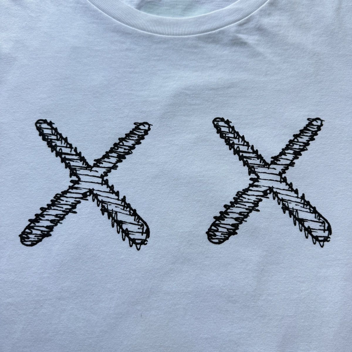 Kaws × Uniqlo Kaws x Uniqlo Skeleton new fiction tokyo first release art Size US M / EU 48-50 / 2 - 5 Thumbnail