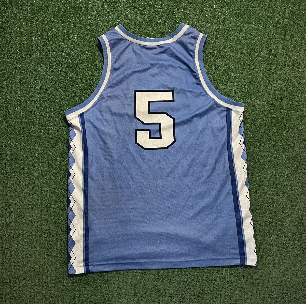 NBA × Nike × Vintage North Carolina Vintage Jersey NBA Nike Size US M / EU 48-50 / 2 - 2 Thumbnail