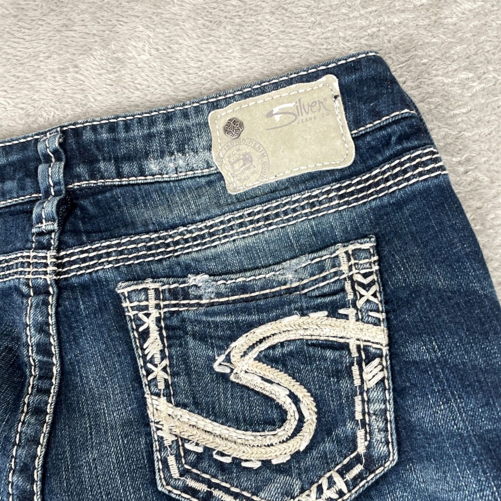 Silver Jeans Co. Silver Jeans Tuesday Capri Jeans Womens W29 Blue Low Embroidered Pocket Distressed Y2K Size 29" - 7 Thumbnail