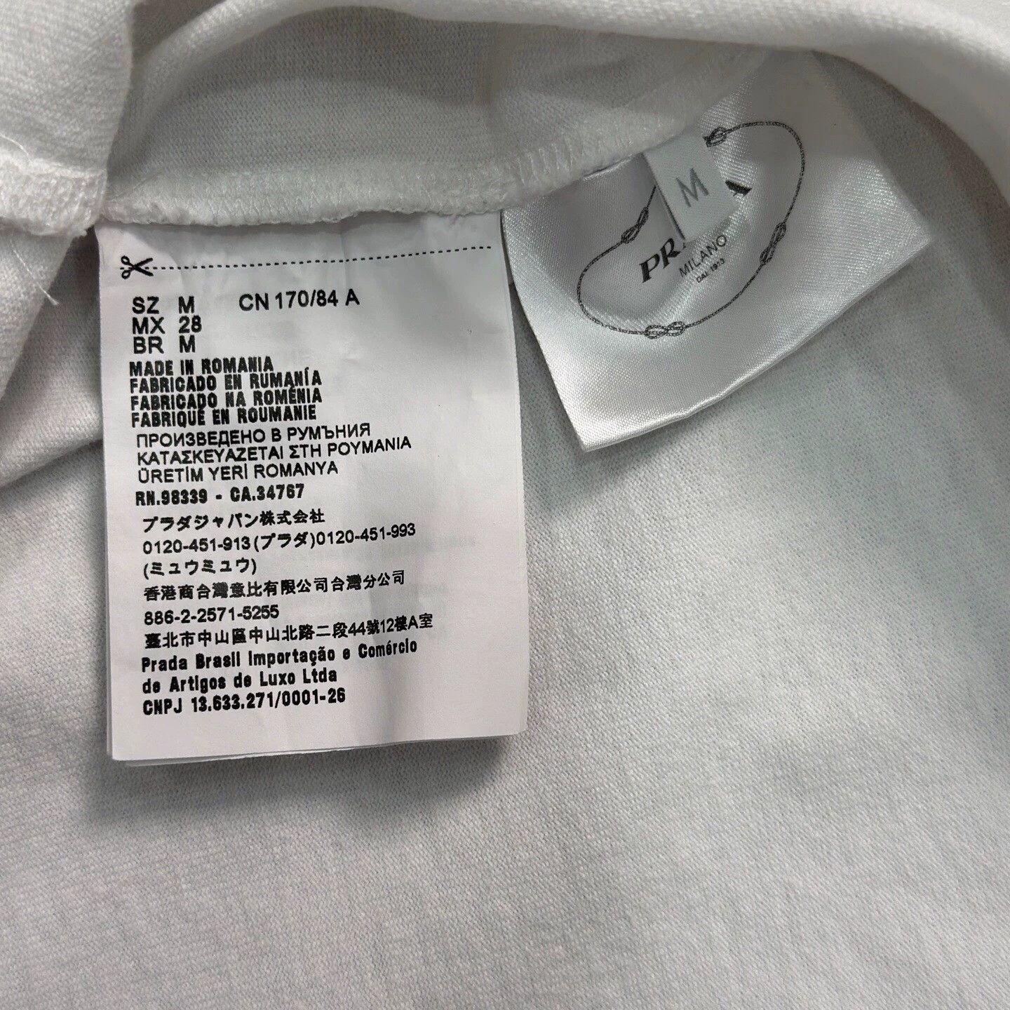 Prada Prada white triangle logo pocket short-sleeve M like new Size US M / EU 48-50 / 2 - 4 Thumbnail