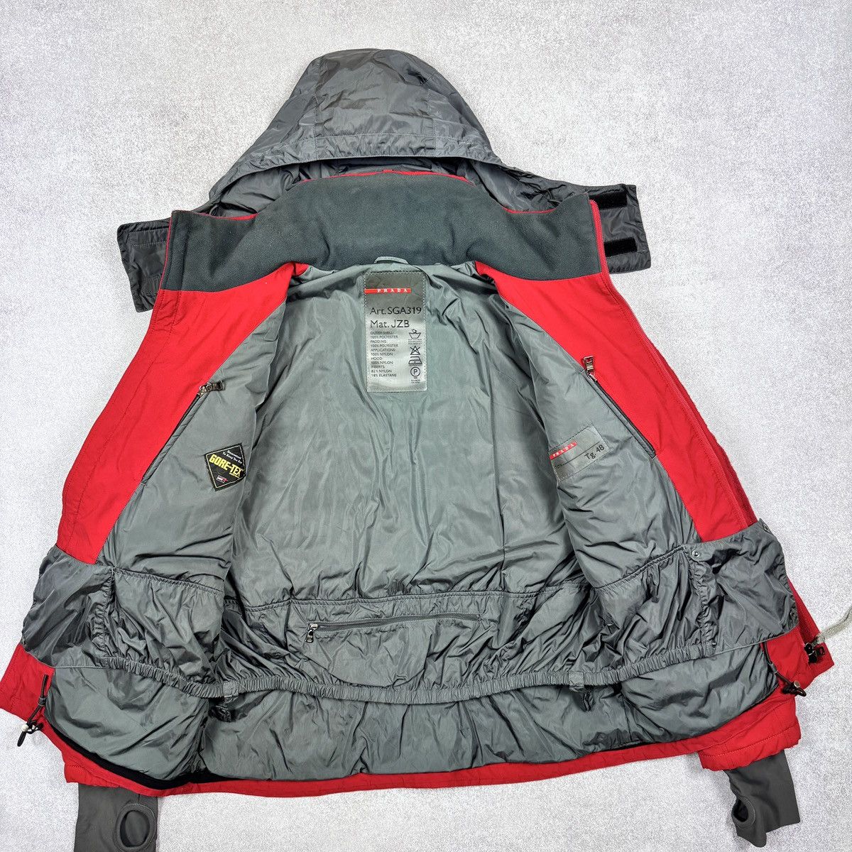 Prada Archive 90s Prada Luna Rossa Gore-tex Ski Suit Men Size 48/M Size US M / EU 48-50 / 2 - 8 Thumbnail