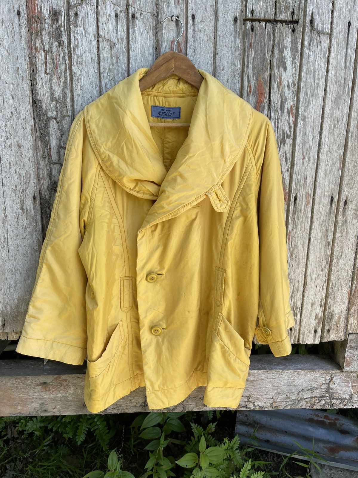 Issey Miyake Vintage 80s Issey Miyake WINDCOAT Yellow Oversized Jacket Size US M / EU 48-50 / 2 - 1 Thumbnail