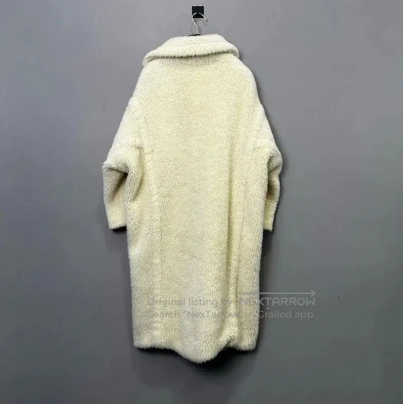 Max Mara MaxMara Women's Long White Coat for Spring . Size M / US 6-8 / IT 42-44 - 2 Thumbnail