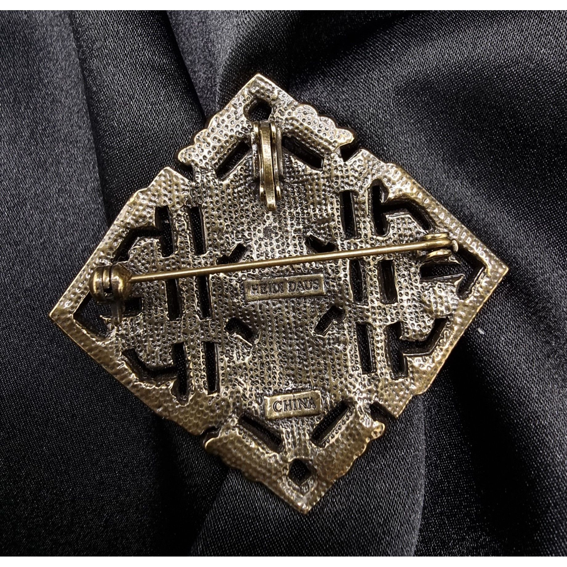 Vintage Heidi Daus Signed Geometric Crystal Brooch Pin Rhinestone De Size ONE SIZE - 4 Thumbnail
