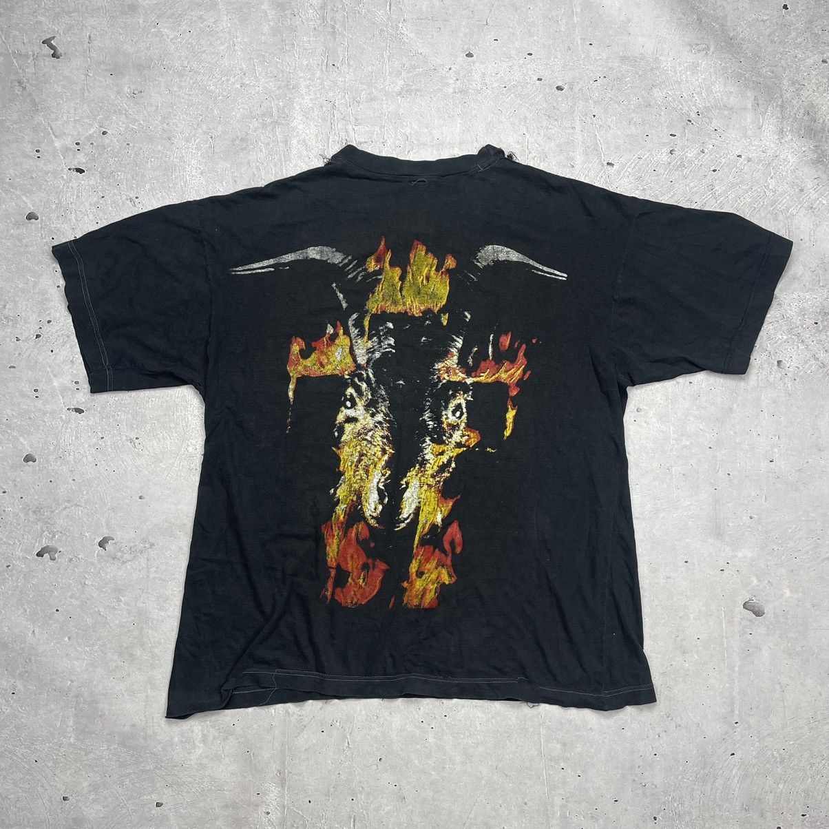 Vintage Vintage 90’s Bathory Requiem Amazing faded t-shirt Size US XL / EU 56 / 4 - 12 Thumbnail