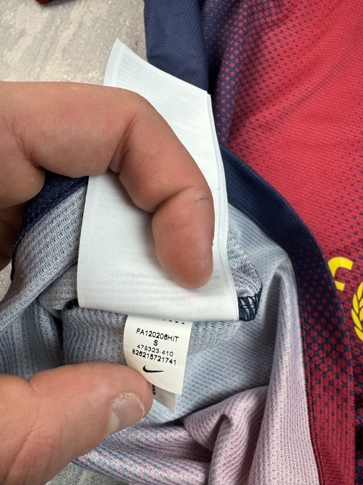 Nike FC Barcelona 2012/13 Home Shirt Jersey Nike Football Soccer Size US M / EU 48-50 / 2 - 10 Thumbnail