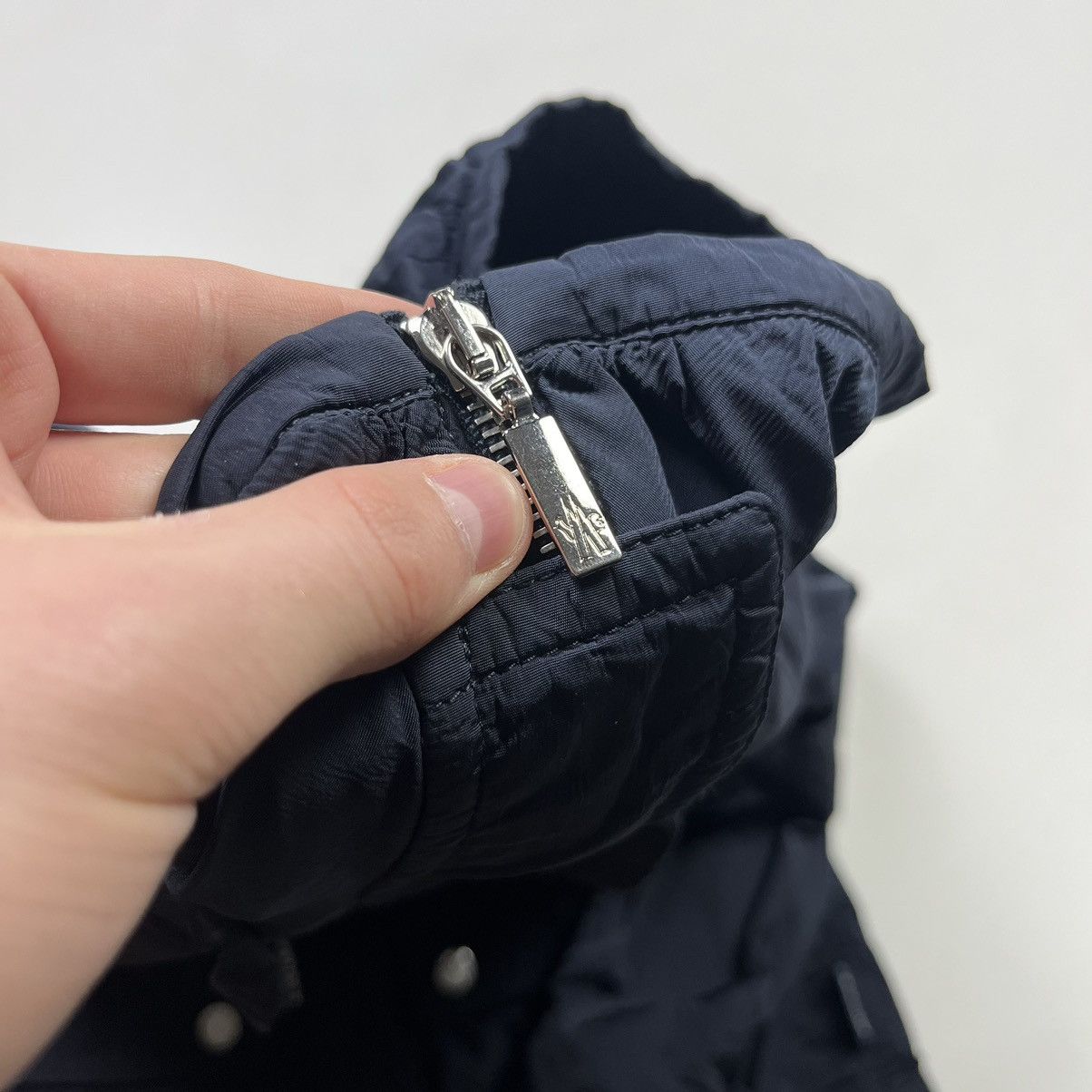 Grailed × Moncler MONCLER JODELLE Shimmer Jacket Windbreaker Giubbotto Size M / US 6-8 / IT 42-44 - 9 Thumbnail
