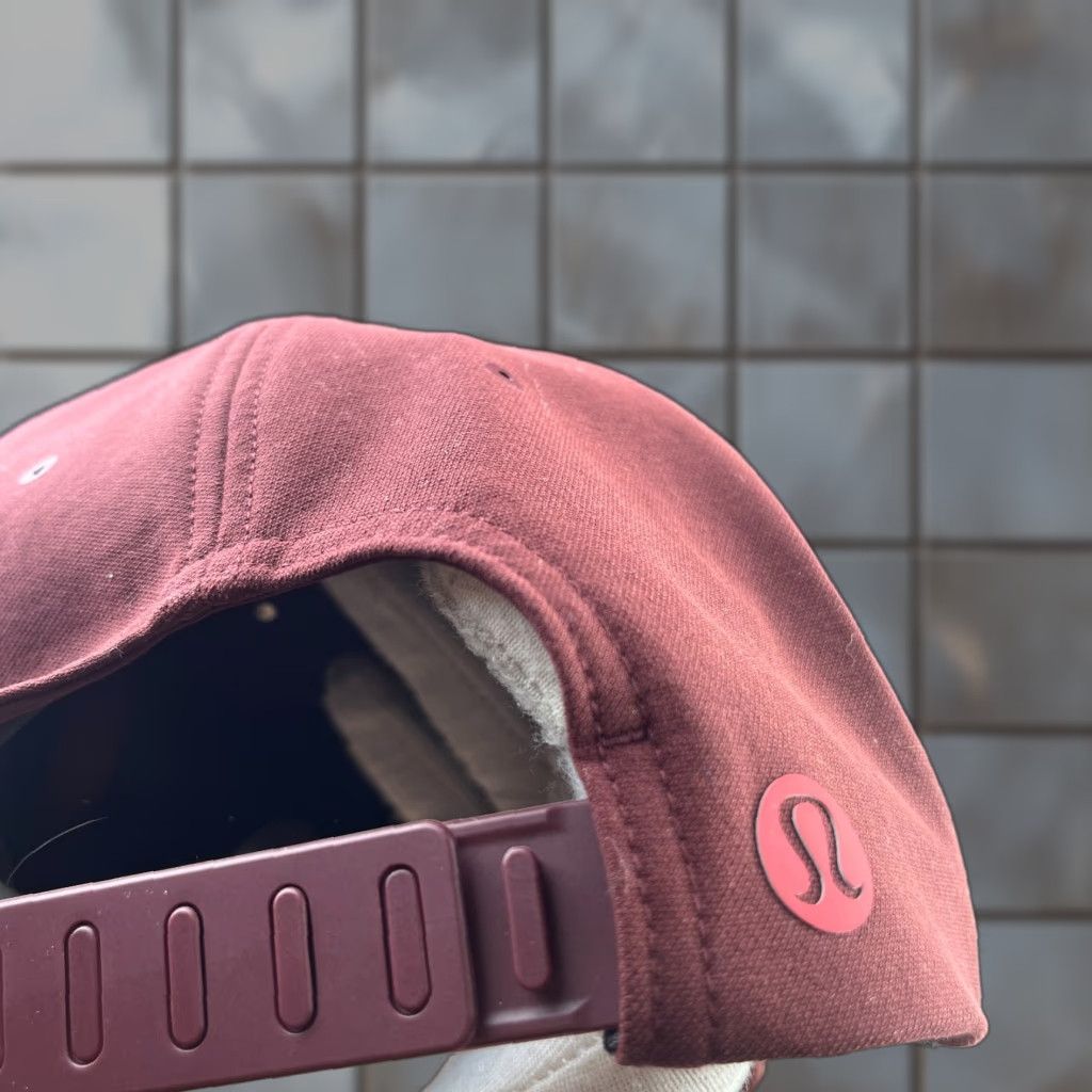 Lululemon VINTAGE Lululemon Team Canada Olympics Strapback Hat Size ONE SIZE - 1 Thumbnail
