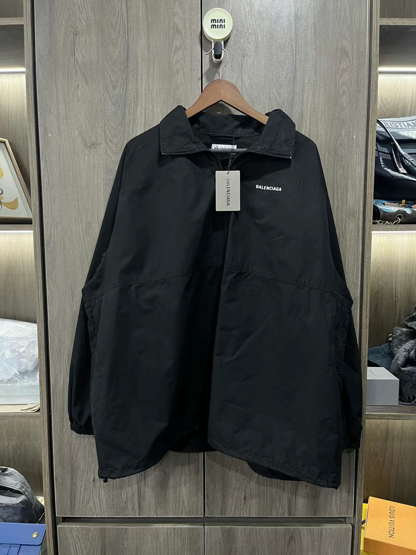 Balenciaga BALENCIAGA Front & Back Logo Windbreaker Jacket M Size US XL / EU 56 / 4 - 1 Thumbnail