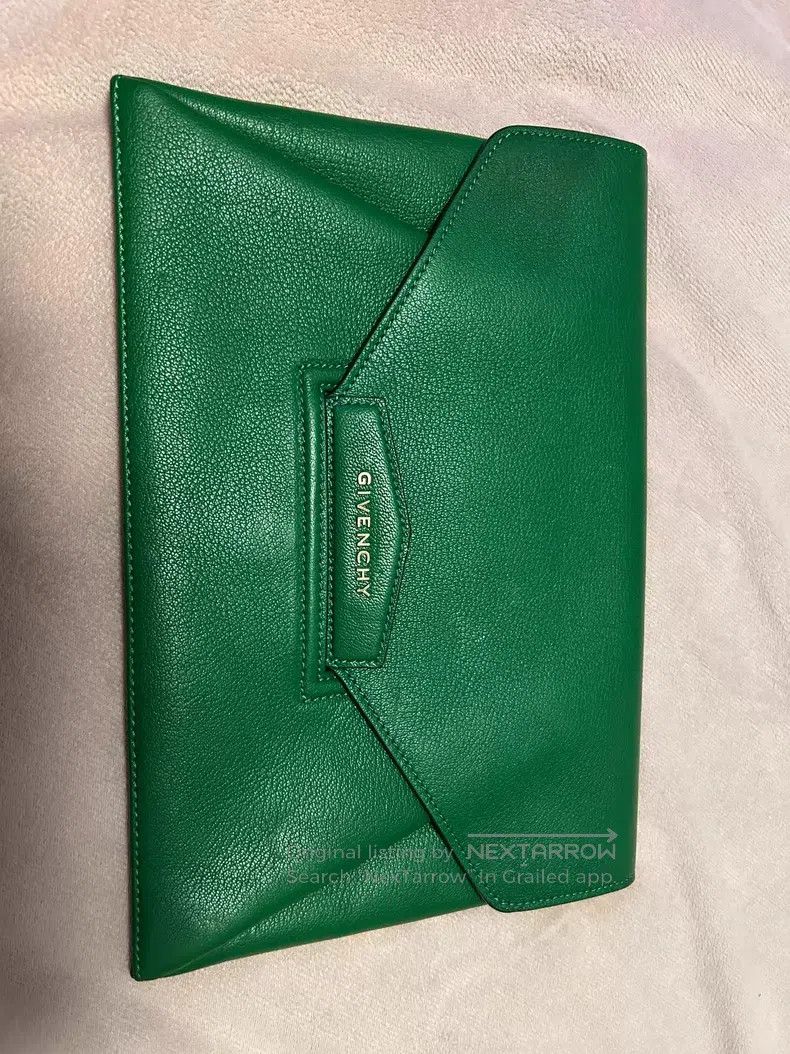 Givenchy Givenchy Envelope Handbag, Green Size ONE SIZE - 1 Thumbnail