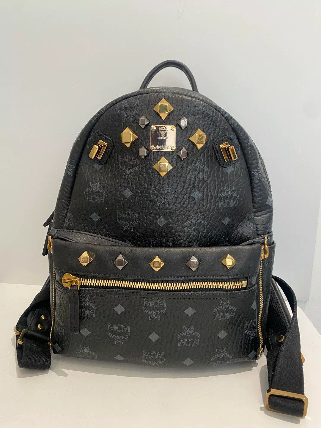 MCM Pre-loved Bag Very good condition Size ONE SIZE - 1 Thumbnail