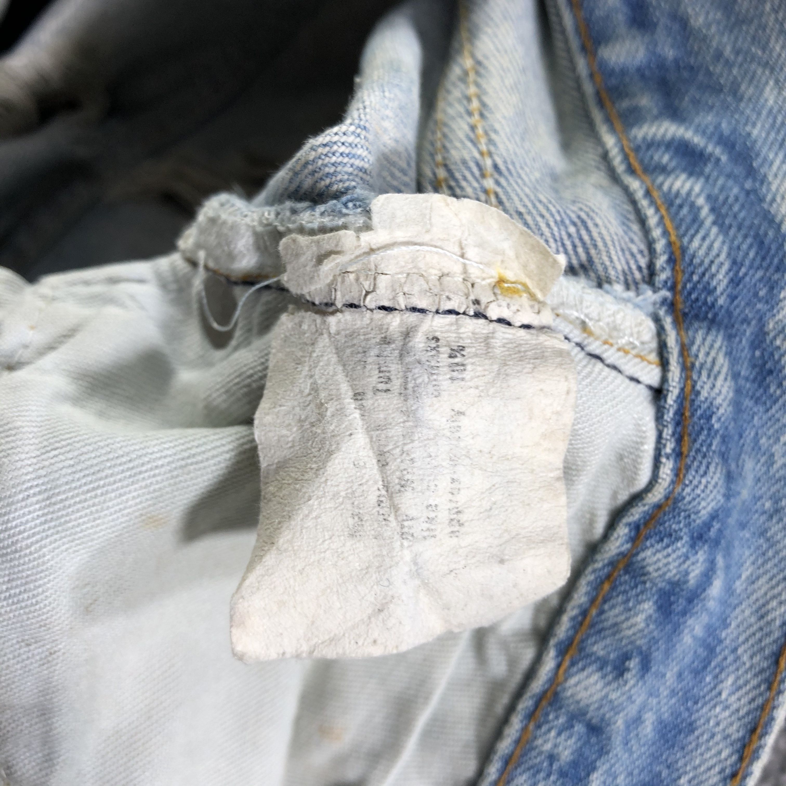 Levi's Vintage Distress 80s Levis 501 Jeans Dirty Wash KJ2513 Size US 27 - 9 Thumbnail