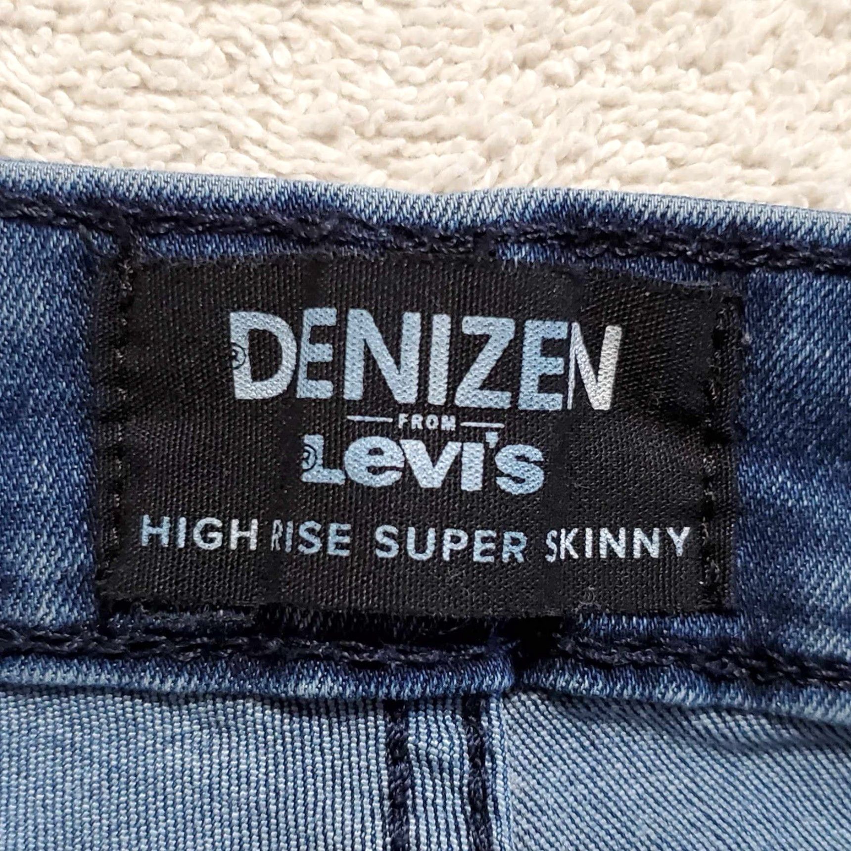 Denizen Levis Denizen Jeans Womens 12W-31 High Rise Super Skinny Blue Denim 26 X 27 Size 34" / US 12 / IT 48 - 2 Thumbnail