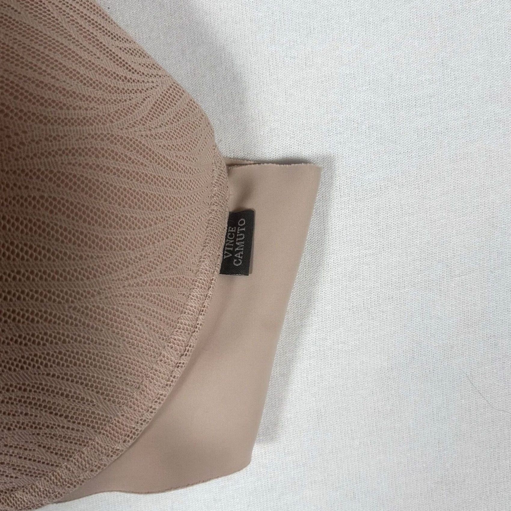Vince Camuto Vince Camuto Bra 42D Tan Underwire Balconette Bra Women 42D Underwired Adjustable Strap Ladies SexY Bi-color brown Size ONE SIZE - 2 Thumbnail