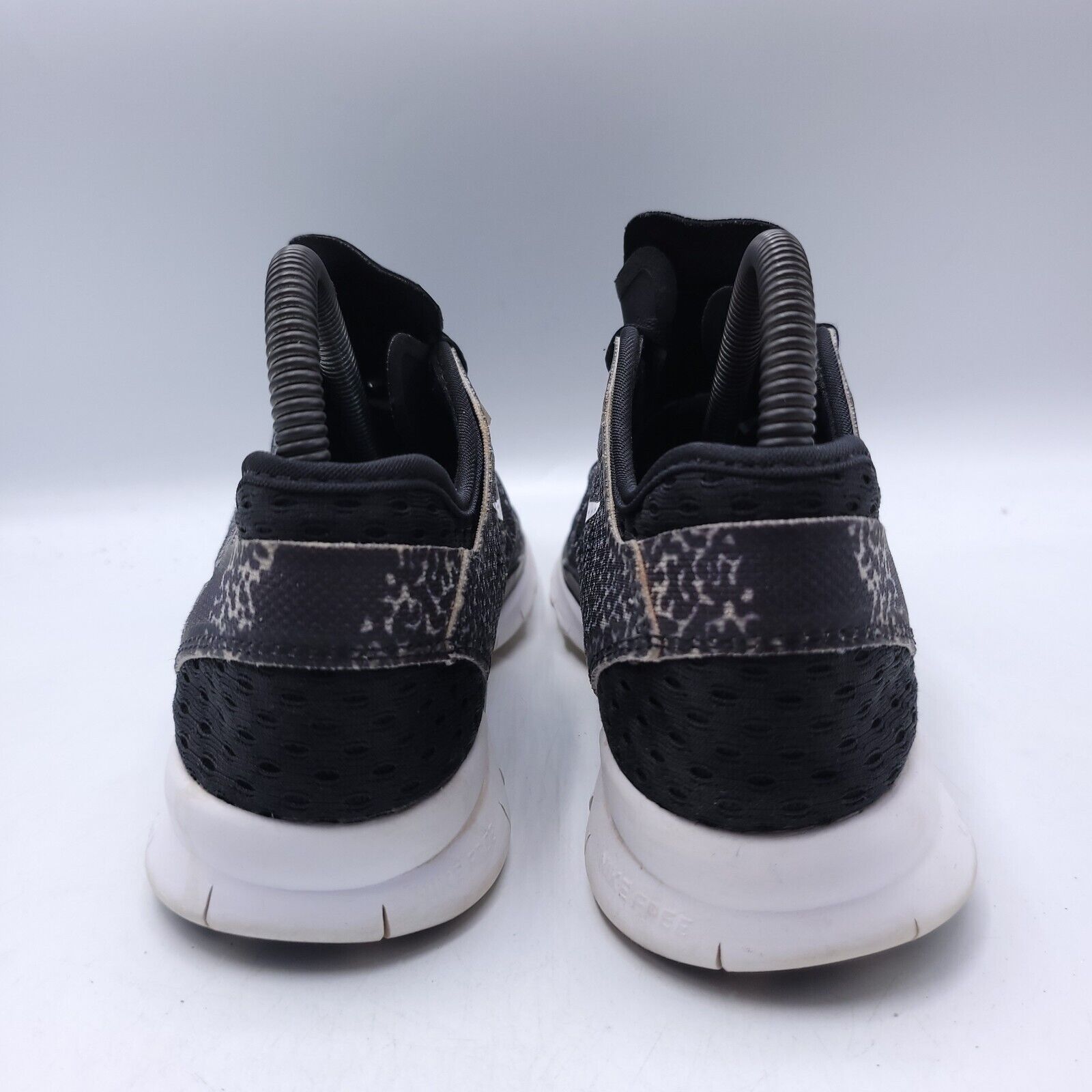 Nike Nike Free TR Fit 5 Shoe Womens Size 7 704695-009 Black Size US 7 / IT 37 - 3 Thumbnail