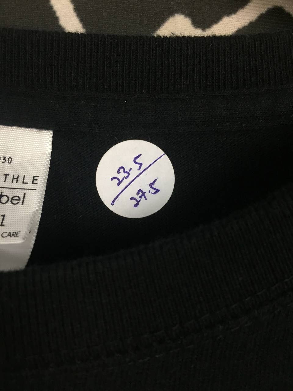 Vintage United Athle Urban Label Casual Plain Tee Size US L / EU 52-54 / 3 - 9 Thumbnail
