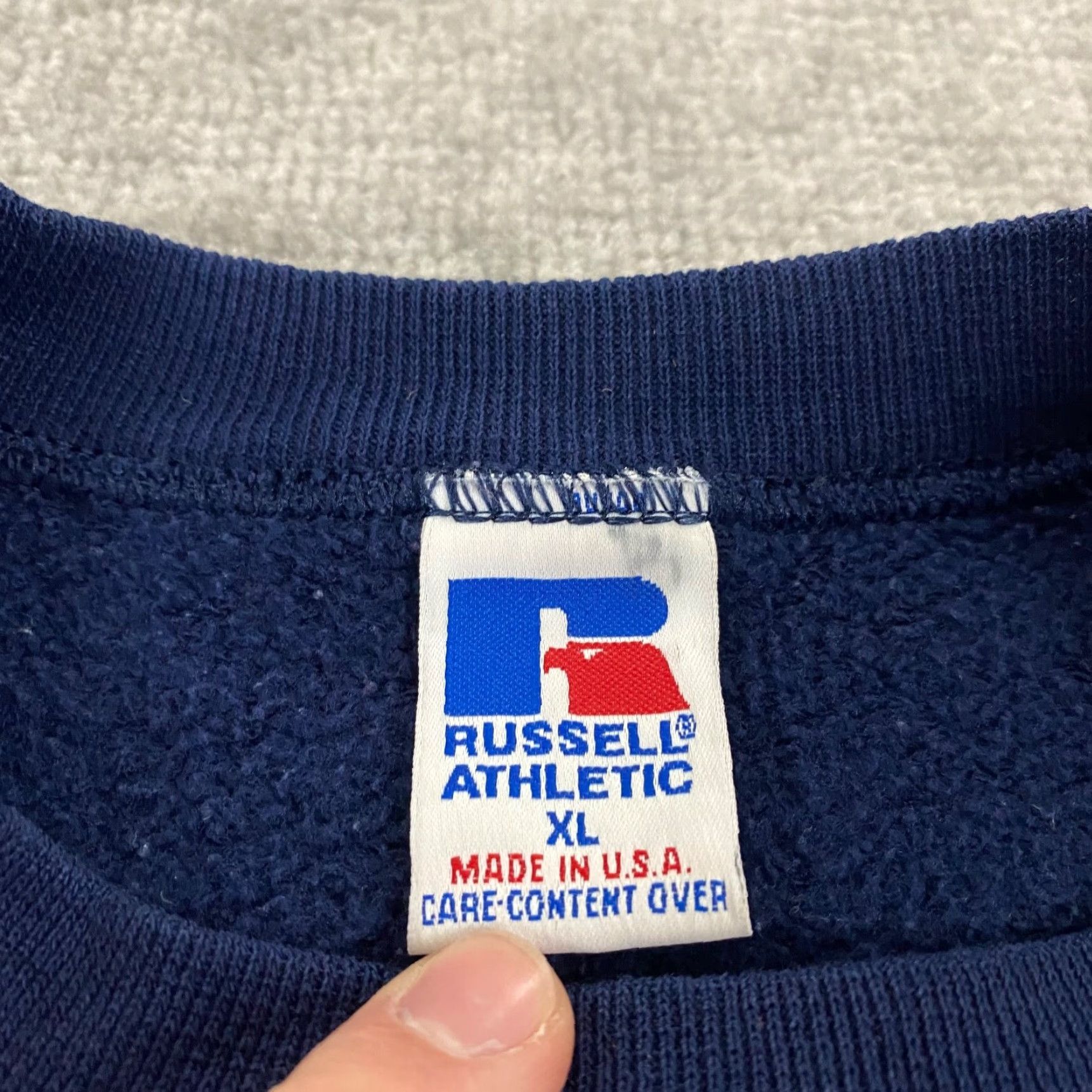 Vintage VINTAGE Russell Sweatshirt Mens XL Blue Athletics Pullover Crewneck USA 90s VTG - Russell Athletic, Classic, 90s, USA, Hoodie? Size US XL / EU 56 / 4 - 3 Thumbnail