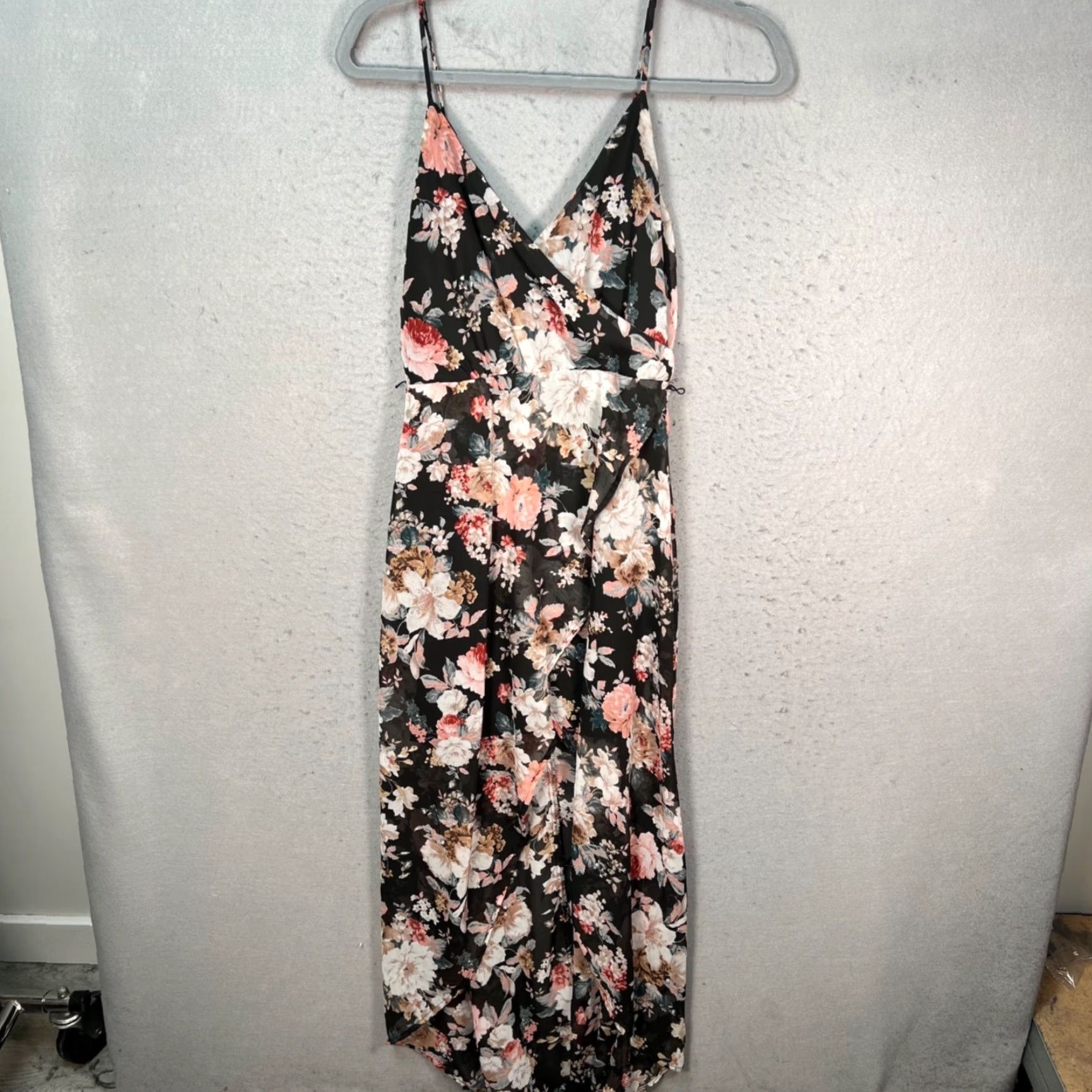 Vintage Windsor Women's Black Floral Maxi Dress Sleeveless Spaghetti Straps V-Neck Size S Adult Womens Slim Party Cocktail Size S / US 4 / IT 40 - 2 Thumbnail