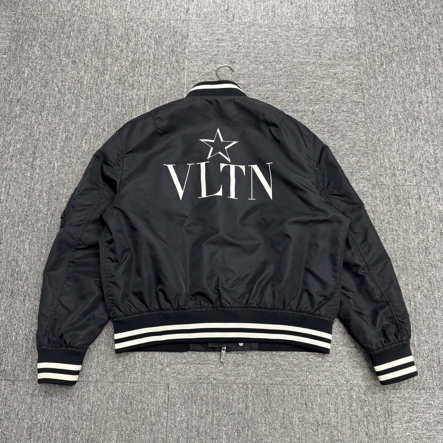 Valentino Valentino Star Letter Print Cotton Jacket Size 50 Size US M / EU 48-50 / 2 - 5 Thumbnail