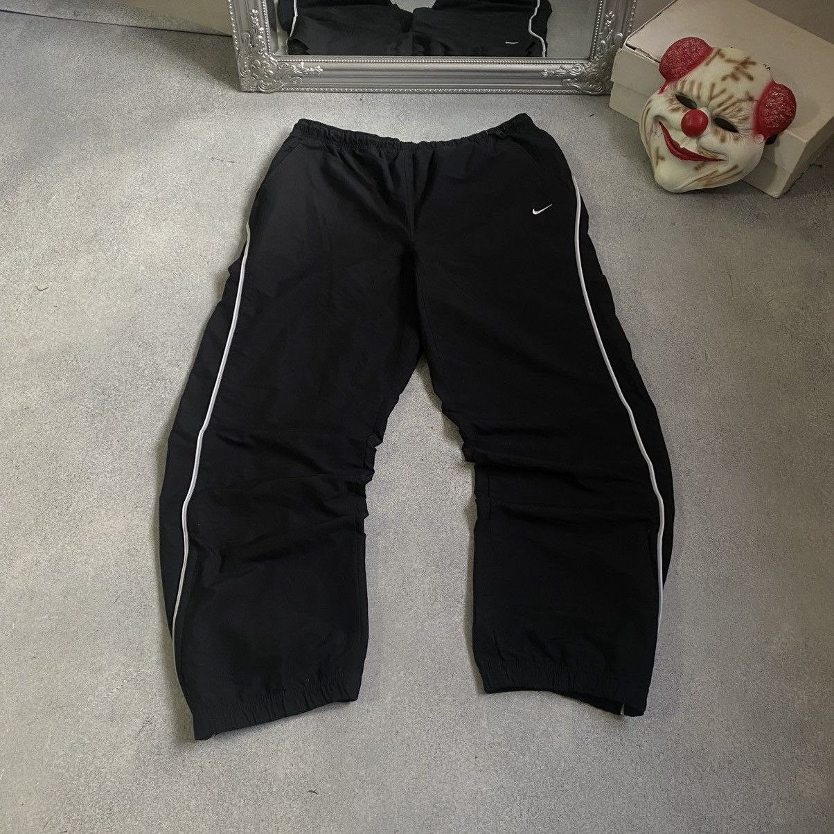 Nike Vintage Nike Track Pants Double Swoosh Y2K Baggy Sweatpants Size US 36 / EU 52 - 4 Thumbnail