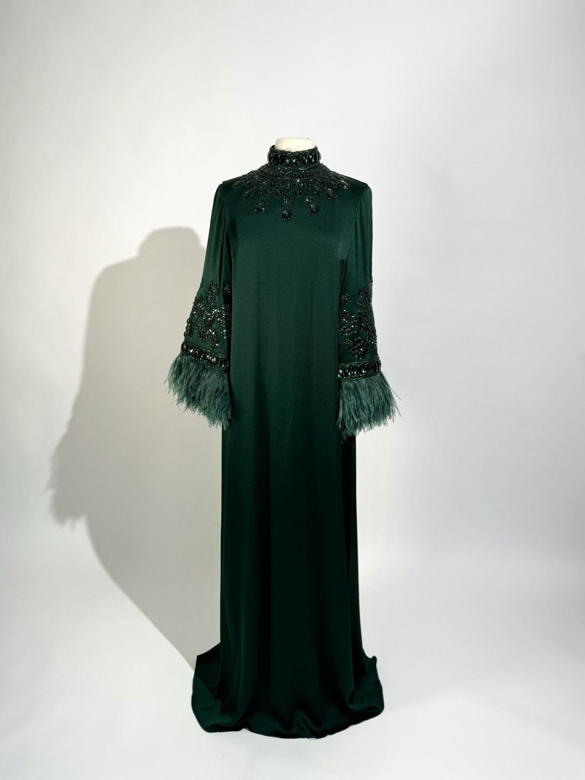 Other US 8 Andrew GN Crystal-Embellished Feather-Trim Gown Size M / US 6-8 / IT 42-44 - 2 Thumbnail
