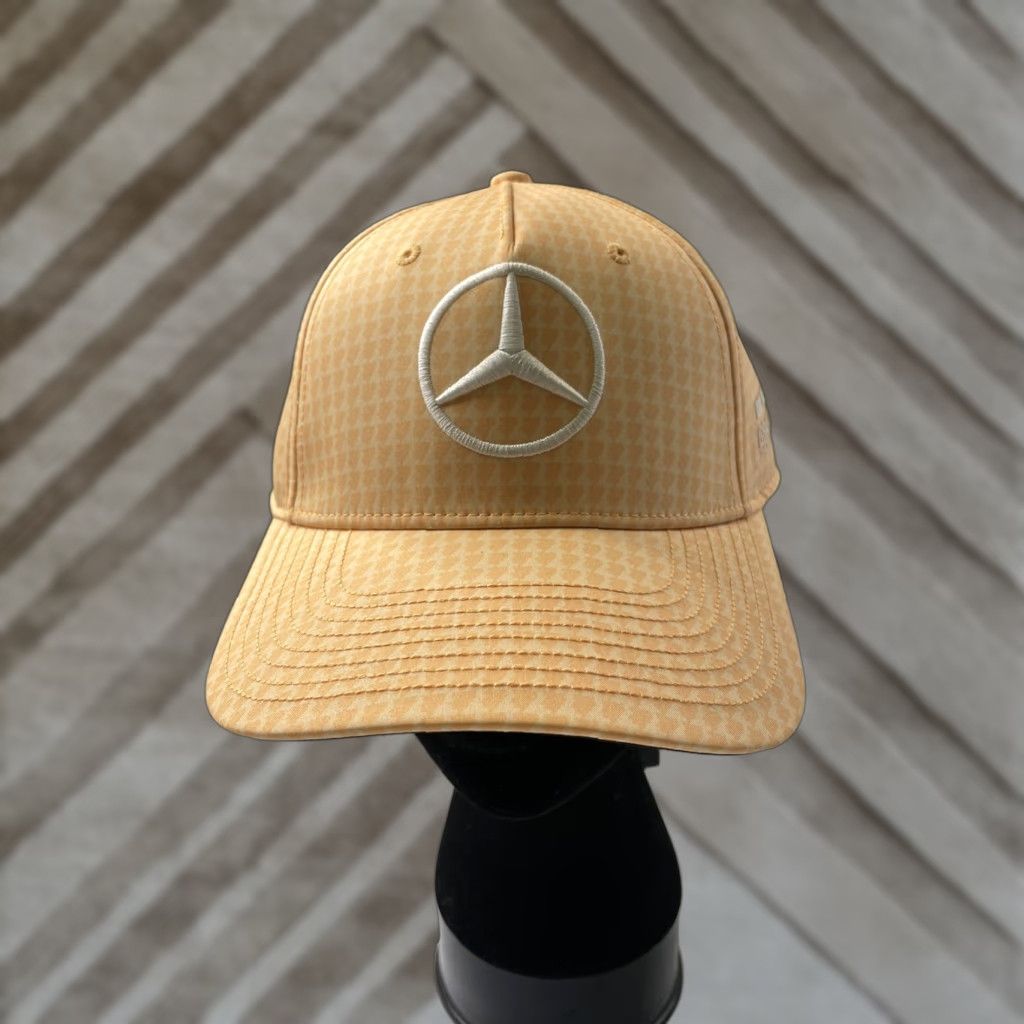 Hamilton NWT Mercedes AMG Petronas F1 Lewis Hamilton Baseball Hat Peach Limited Edition Size ONE SIZE - 1 Thumbnail