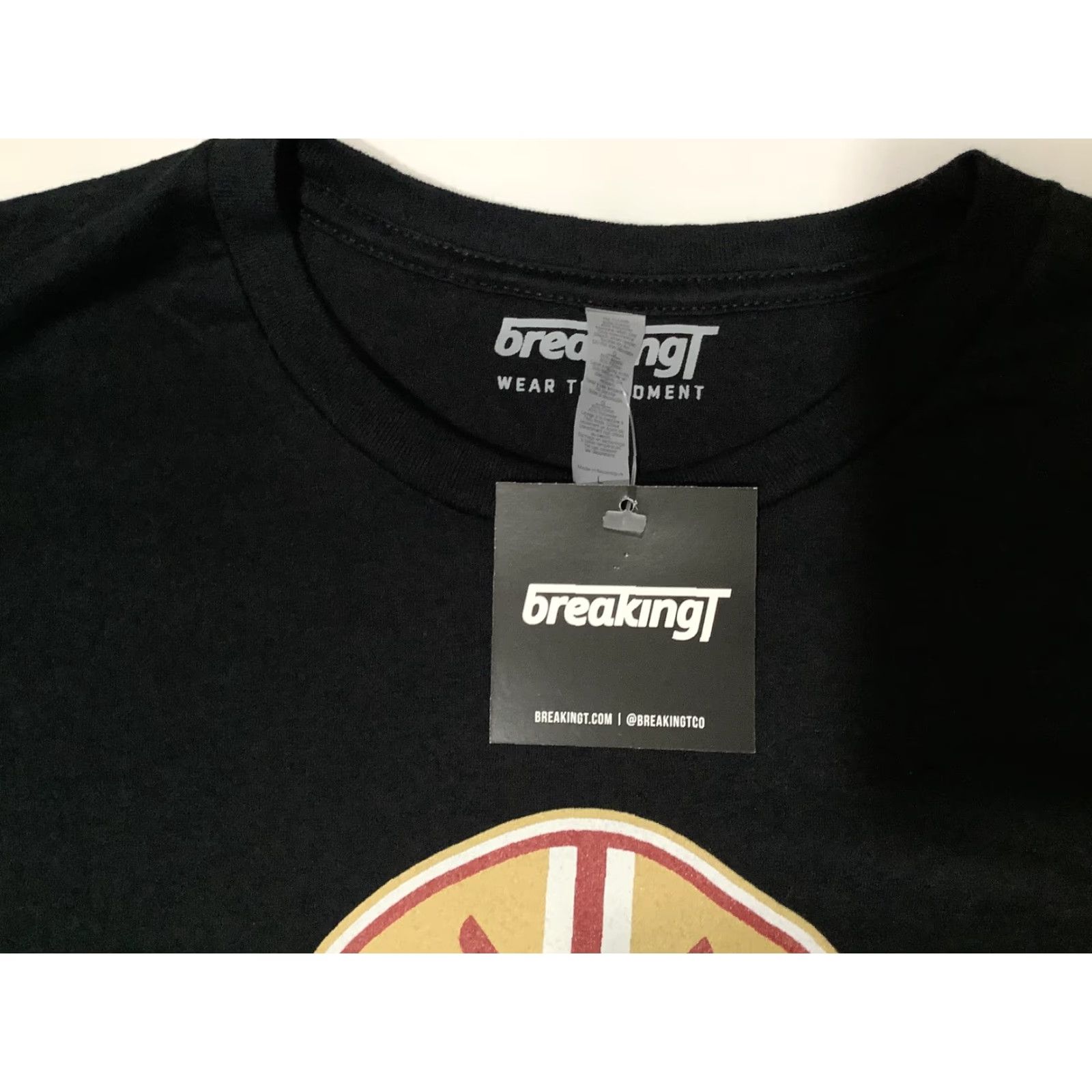 Vintage BreakingT Mens Large Black T-Shirt George Kittle 49ers Lucha Mask Football Graphic Print Short Sleeve Crew Neck Sports All Seasons Mens Size US L / EU 52-54 / 3 - 3 Thumbnail