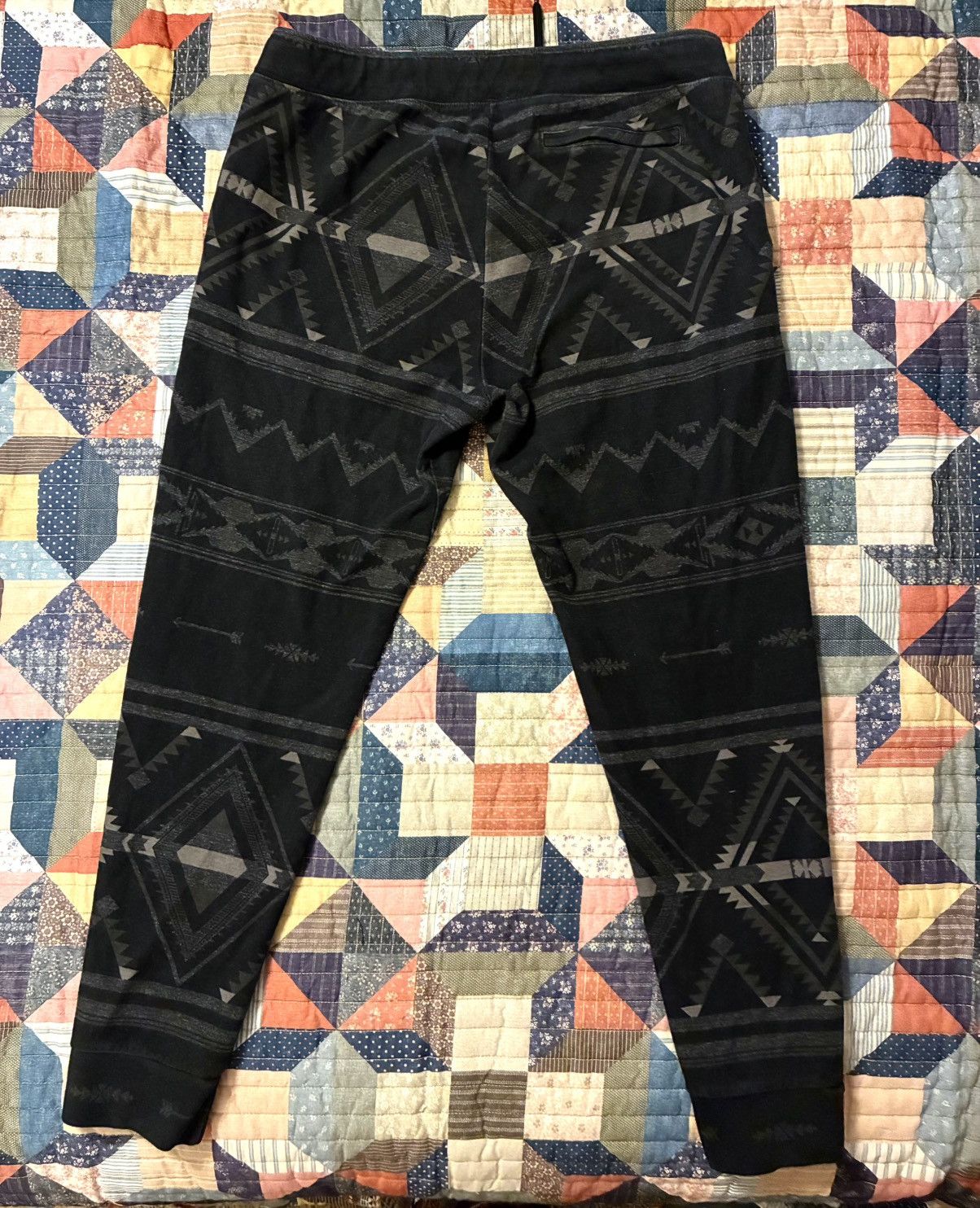Polo Ralph Lauren Polo Ralph Lauren Southwestern Pattern Sweatpants- Size Lrg Size US 33 - 12 Thumbnail