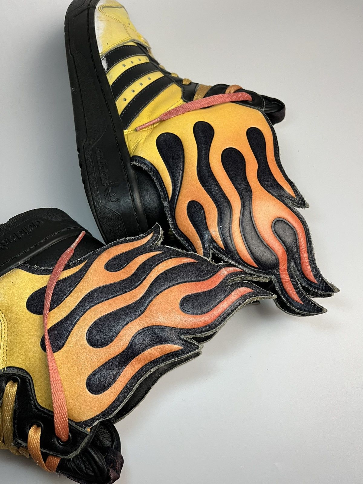 Adidas × Jeremy Scott RARE Adidas x Jeremy Scott JS Flames Size US 9 / EU 42 - 8 Thumbnail