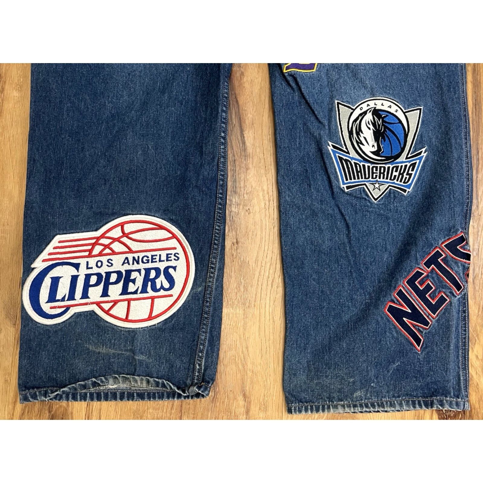 NBA VINTAGE UNK NBA TEAMS JEANS SIZE 40x34 BASKETBALL EMBROIDERED PATCHES BAGGY Y2K Size US 40 / EU 56 - 5 Thumbnail