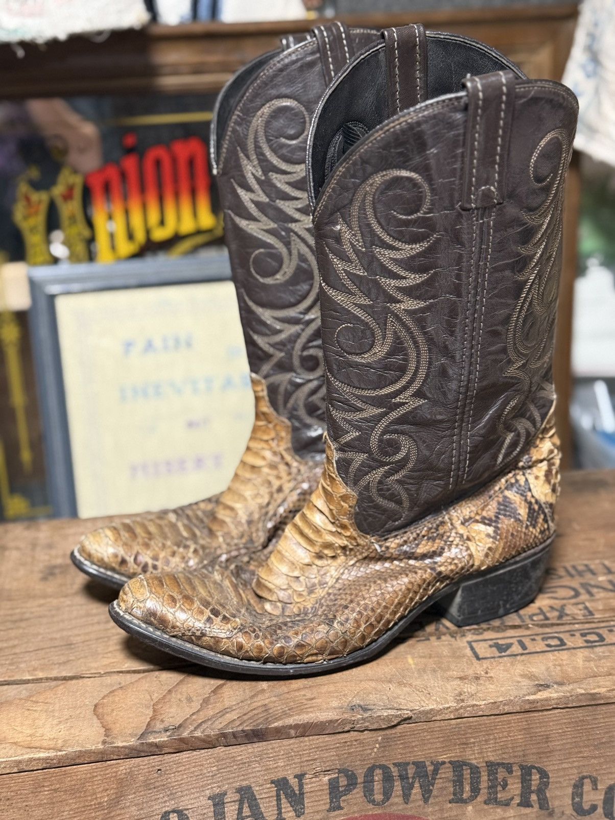 Other Vintage Acme Snake Skin Leather Boots Size US 9.5 / EU 42-43 - 1 Thumbnail