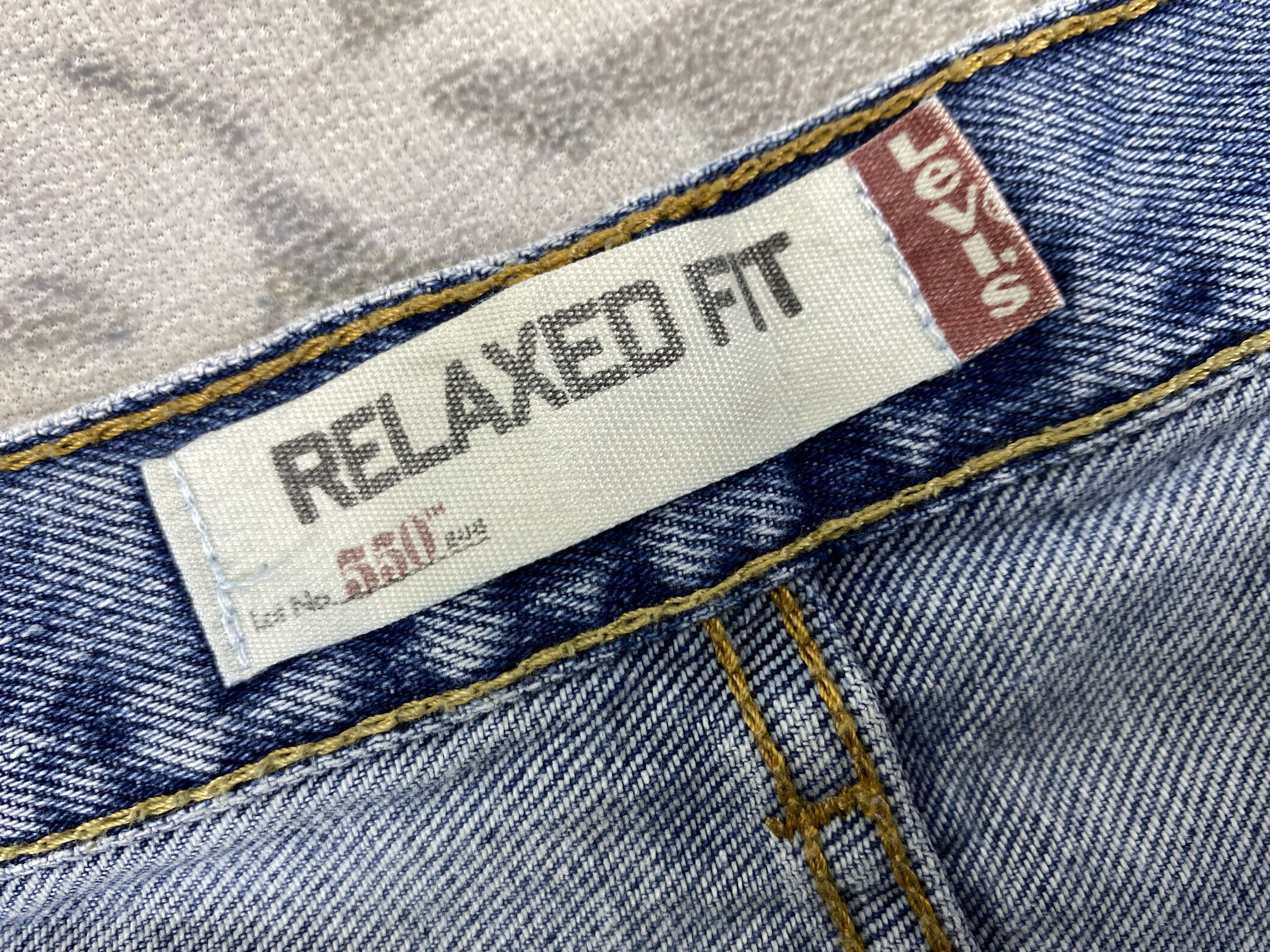 Levi's Blue Vintage Levi's 550 Relaxed Fit Denim 37 x 33 -JN379 Size US 36 / EU 52 - 12 Thumbnail