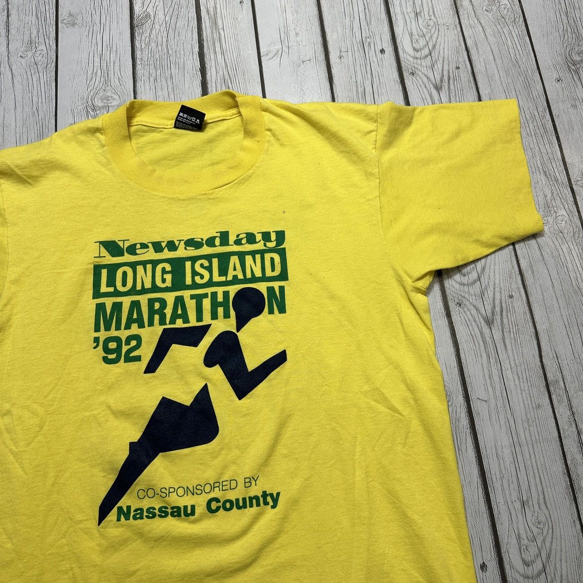 Vintage Vintage 1992 Long Island Marathon tee Size US L / EU 52-54 / 3 - 3 Thumbnail